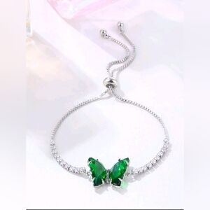 New rhinestone & green butterfly decor silver bracelet